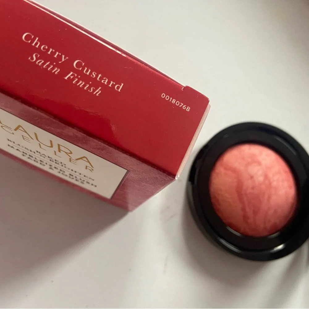 Laura Geller achieve luminous